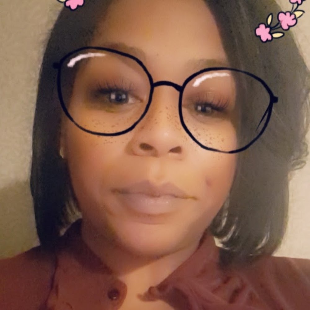 Meet your Posher, Kendra c.